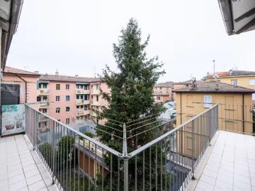Appartamento 5 camere da letto, Bologna Bologna 40129 ES98468324