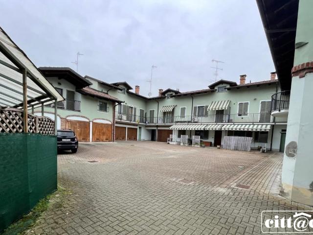 Appartamento con box a Crescentino