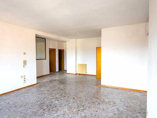 Appartamento con box a Tuoro sul Trasimeno