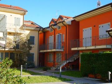 Appartamento con box in via rossini, Solza