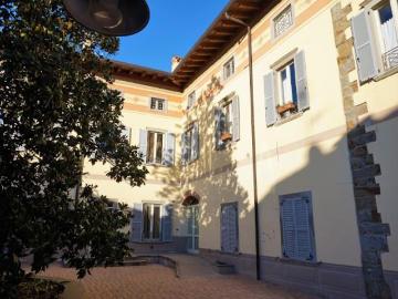 Appartamento con box in piazza gasparini, Ambivere