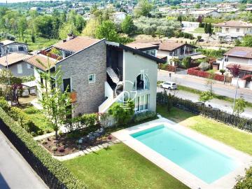 Appartamento con due camere da letto e piscina a Moniga del. 90m² Moniga del Garda