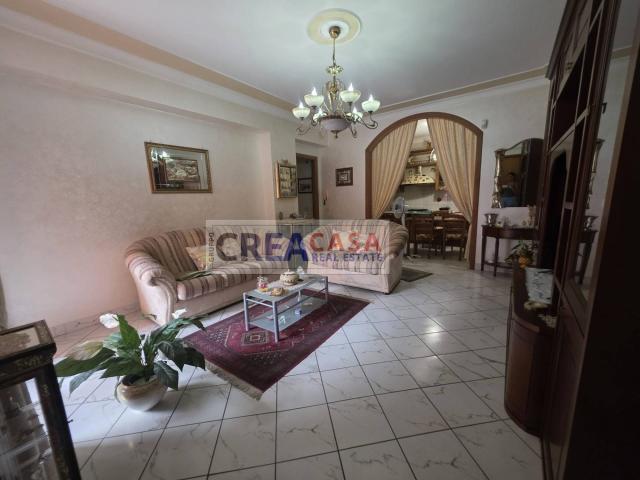 Appartamento con Garage in vendita a Calatabiano, Pasteria