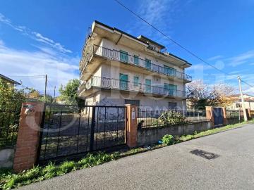 Appartamento con giardino a Caianello