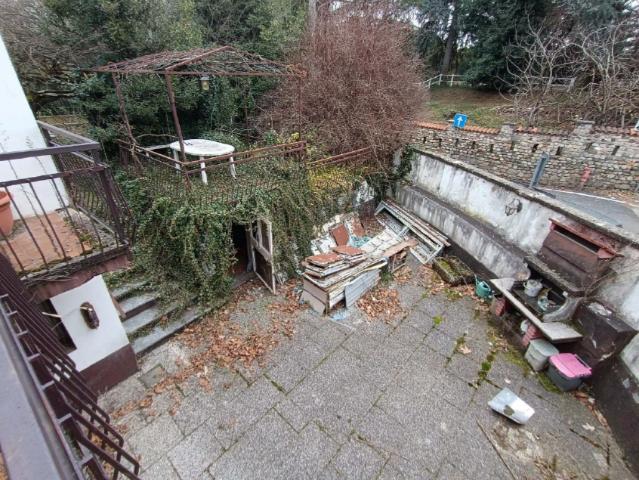Appartamento con giardino a Caronno Varesino