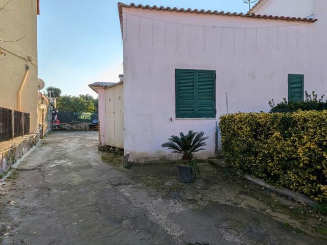 Appartamento con giardino a Bacoli