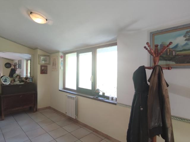Appartamento con giardino in contrada chioviano alto 55, Bisenti