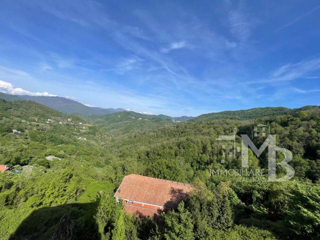 Appartamento con giardino in frazione pannesi 53, Lumarzo