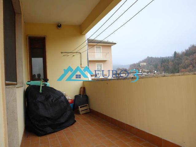 Appartamento con giardino in strada statale picena n.78, Roccafluvione