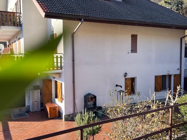 Appartamento con giardino in sp49 41, Urbe