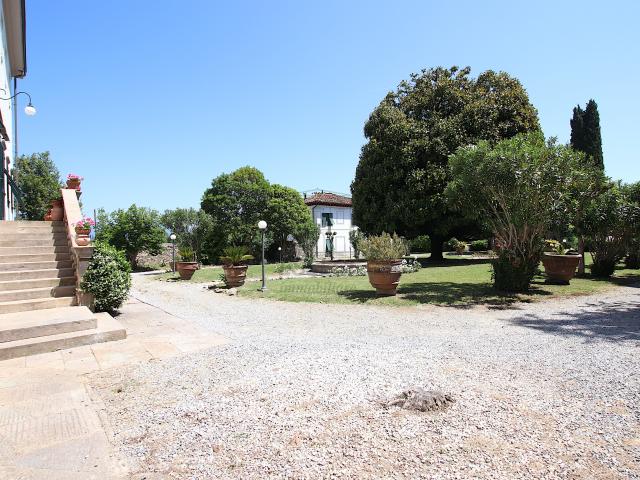 Appartamento con giardino in via dei sodini 38, Capannori