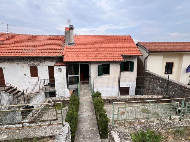 Appartamento con giardino in via grattarola mario 11, Ponzone