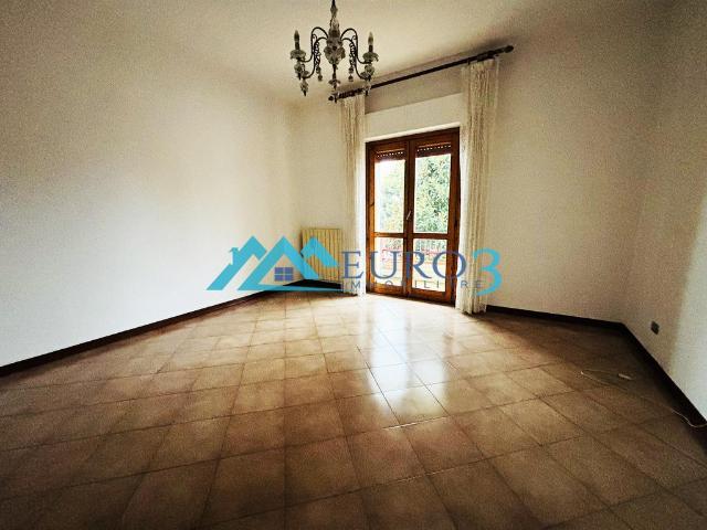 Appartamento con giardino in via lombardi 1, Offida
