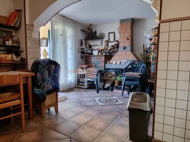Appartamento con giardino in via palmiro togliatti 9, Ameglia
