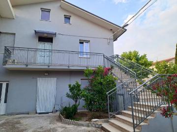 Appartamento con giardino in via san rocco, San Vito Chietino