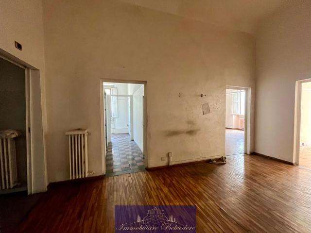 Appartamento con giardino in viale milton, Firenze