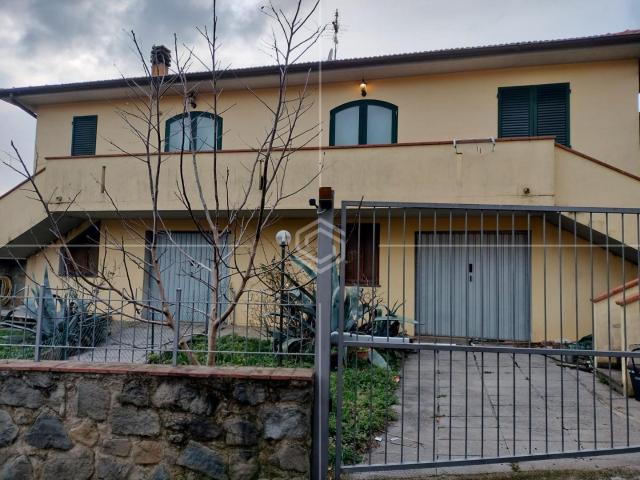 Appartamento con giardino, Lamporecchio san baronto