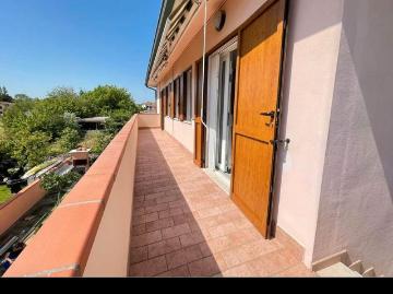 Appartamento con giardino libero luglio