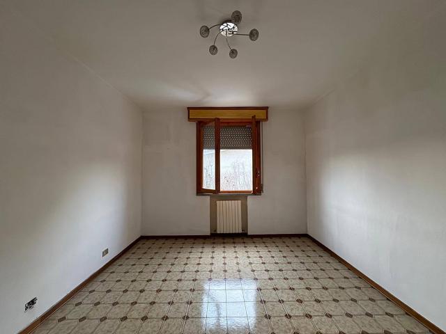 Appartamento con Ingresso Indipendente e Giardino Privato in vendita a Concordia sulla Secchia