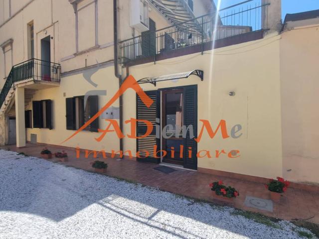 Appartamento con ingresso indipendente in vendita a Pisa, Riglione