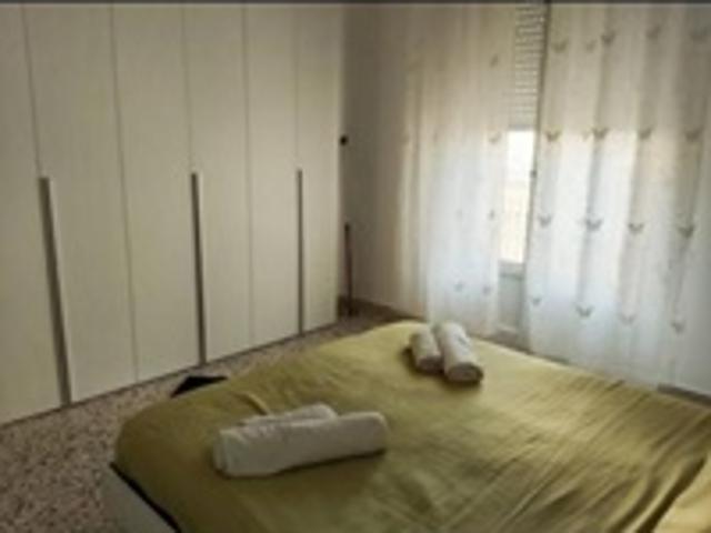 Appartamento con posto auto e vista mare