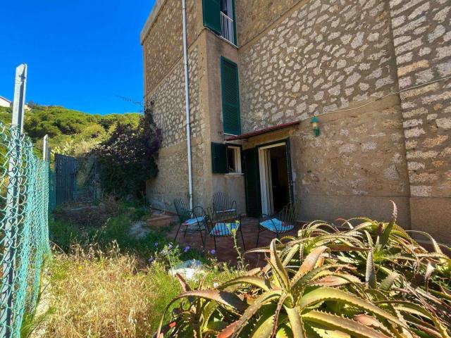 Appartamento con Terrazza a 100m dal Mare Giglio Porto