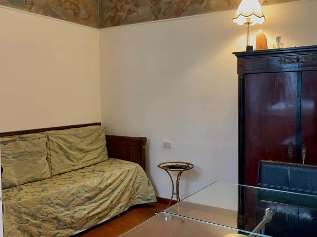 Appartamento con terrazza panoramica in centro storico a Firenze, via dei Fossi