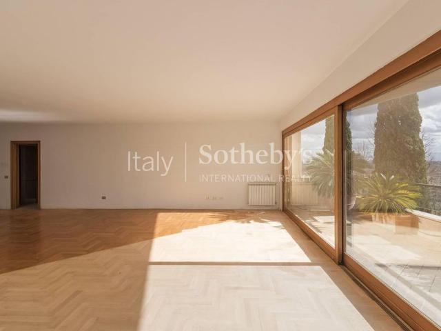 Appartamento con terrazza panoramica su San Pietro