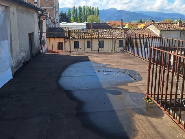 Appartamento con terrazzi a Capannori