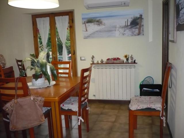Appartamento con terrazzi, Colle di Val d'Elsa zona gramsci