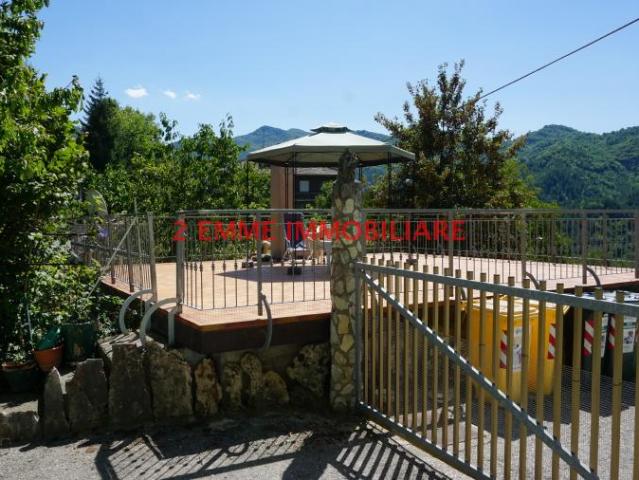 Appartamento con terrazzi in frazione san vito, Valle Castellana