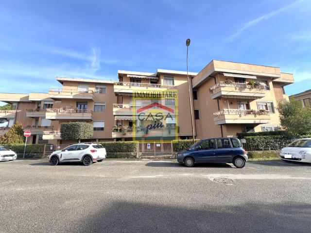 Appartamento con terrazzi, Pisa pratale