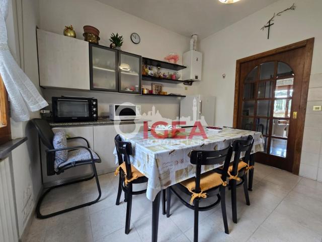 Appartamento con terrazzi, Siena acquacalda