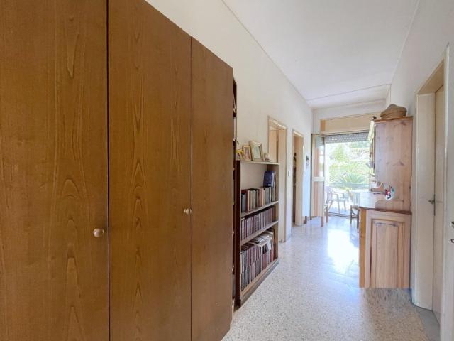 Appartamento con terrazzo, Massarosa bargecchia