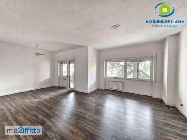 Appartamento con terrazzo Nuovo salario, prati fiscali, monte sacro, talenti, vigne nuove, serpentara