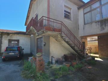 Appartamento con terrazzo a Lamporecchio
