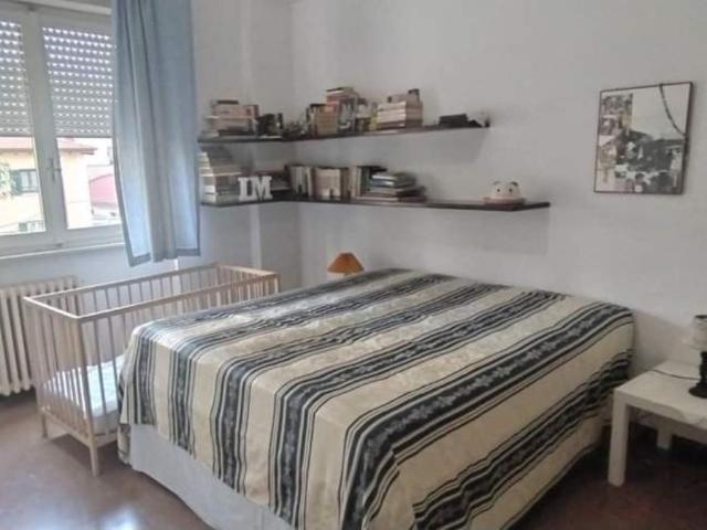 Appartamento con terrazzo a Massa