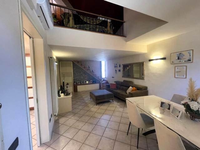 Appartamento con terrazzo a San Miniato