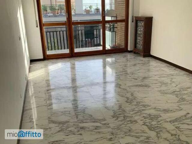Appartamento con terrazzo Albaro
