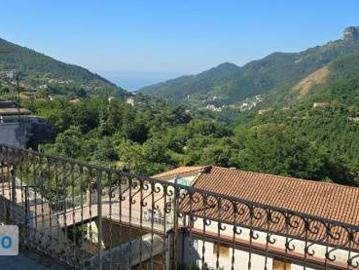 Appartamento con terrazzo Campinola