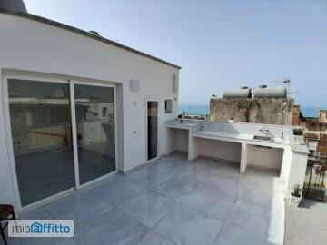Appartamento con terrazzo Centro