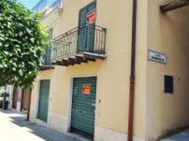 Appartamento con terrazzo Centro