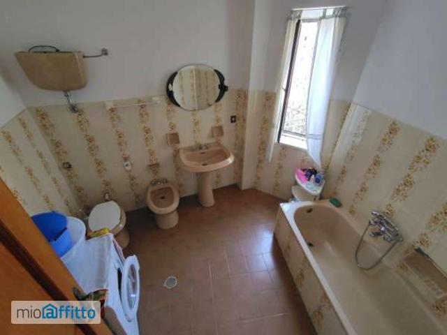 Appartamento con terrazzo Centro, arenile