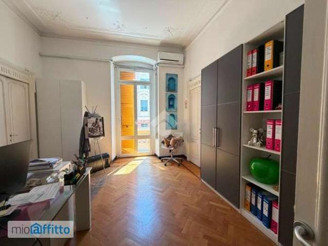 Appartamento con terrazzo Cornigliano