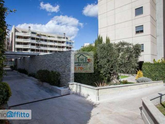Appartamento con terrazzo e piscina