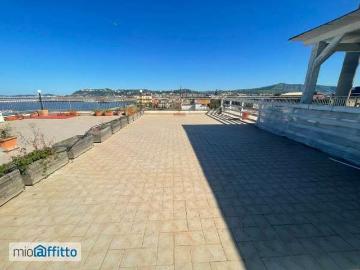 Appartamento con terrazzo Fuorigrotta