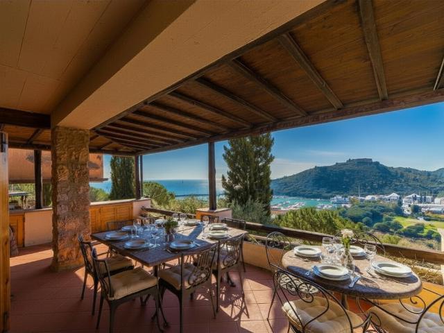 Appartamento con terrazzo in località poggio pertuso snc, Monte Argentario