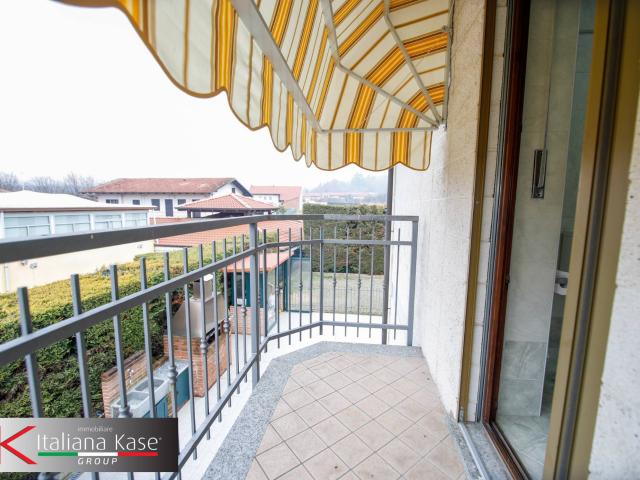 appartamento con terrazzo in vendita a Montalenghe, montalenghe