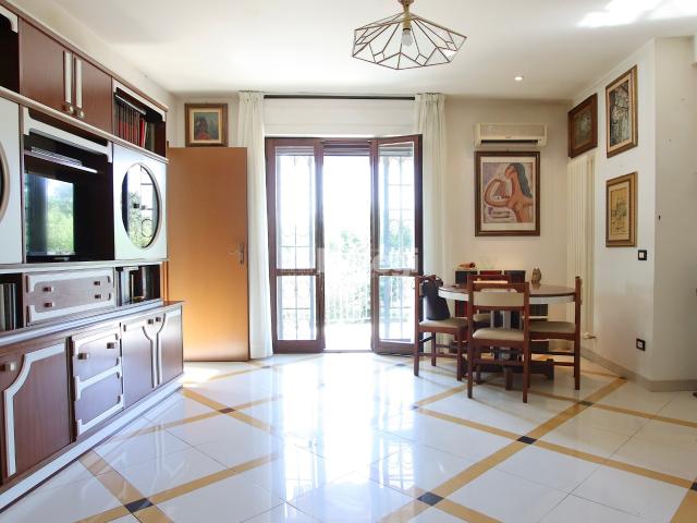 Appartamento con terrazzo in via vecchia pesciatina traversa iv 1501, Lucca