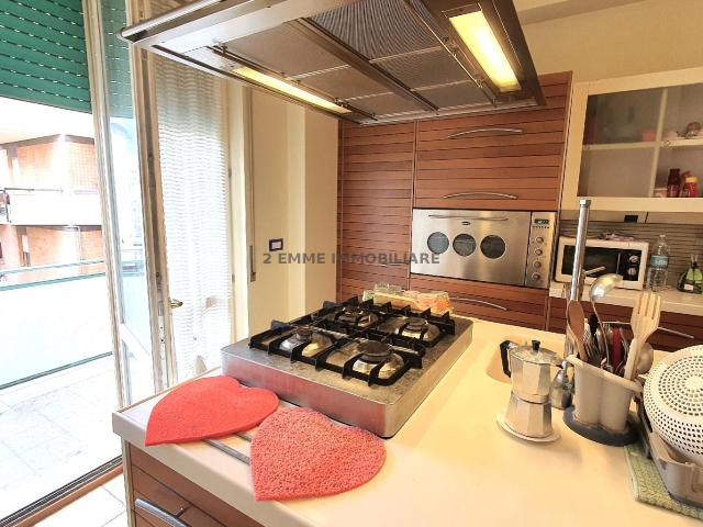 Appartamento con terrazzo in via fabio filzi, Ascoli Piceno